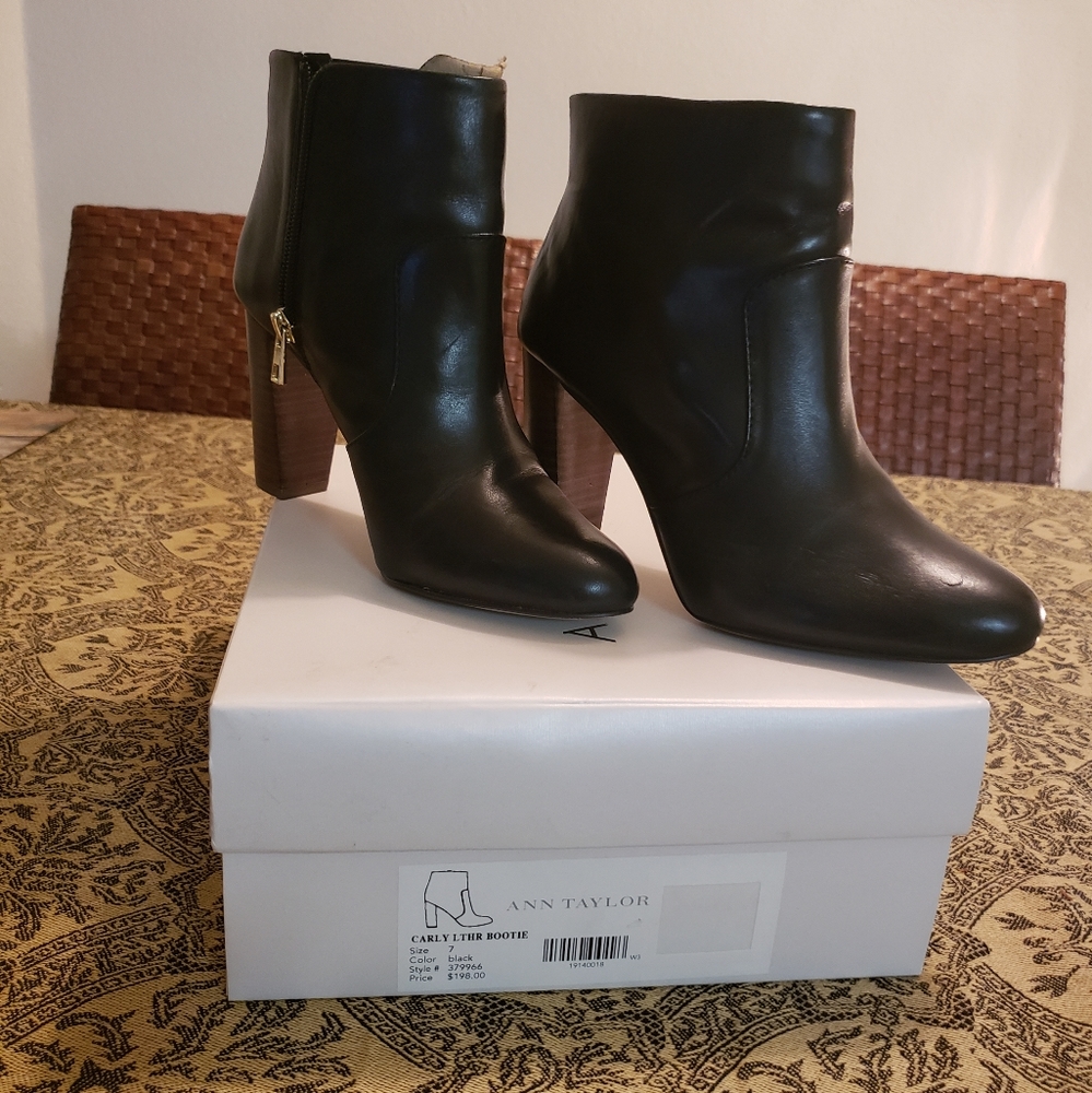 ANN TAYLOR'S 3-1/2 " women Carly Leather  Bootie.